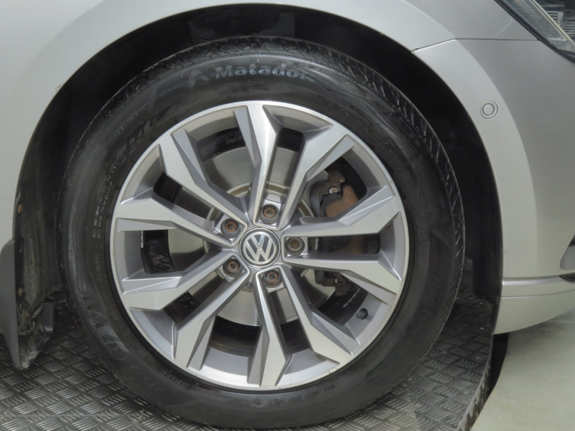 Volkswagen Passat, 2017
