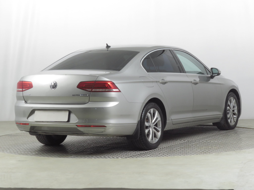 Volkswagen Passat, 2017