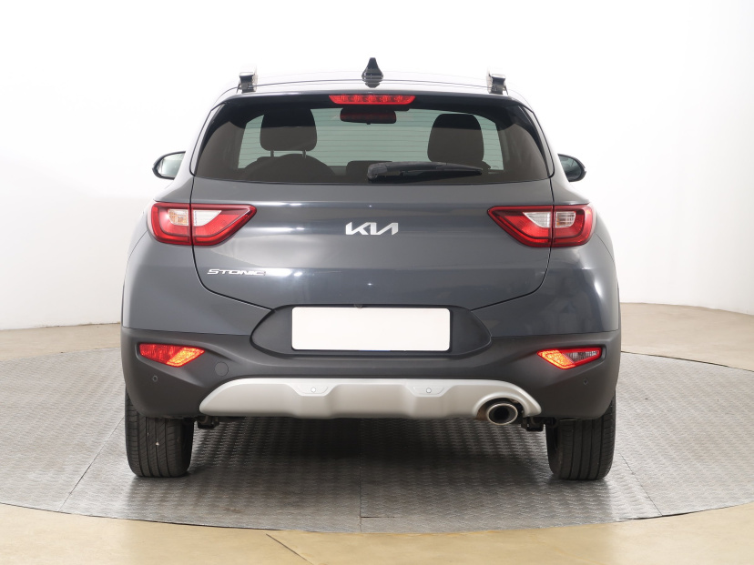 Kia Stonic, 2021