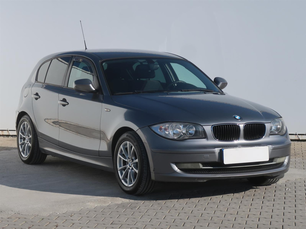 BMW 1, 2010