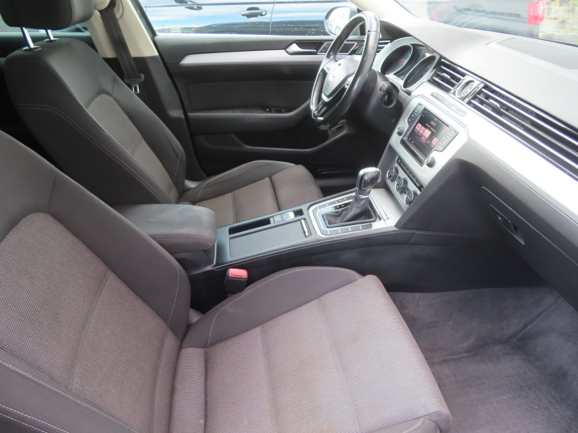 Volkswagen Passat, 2017