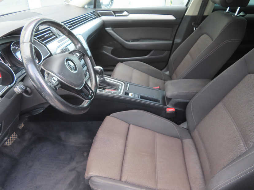 Volkswagen Passat, 2017