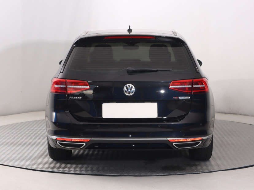Volkswagen Passat, 2017