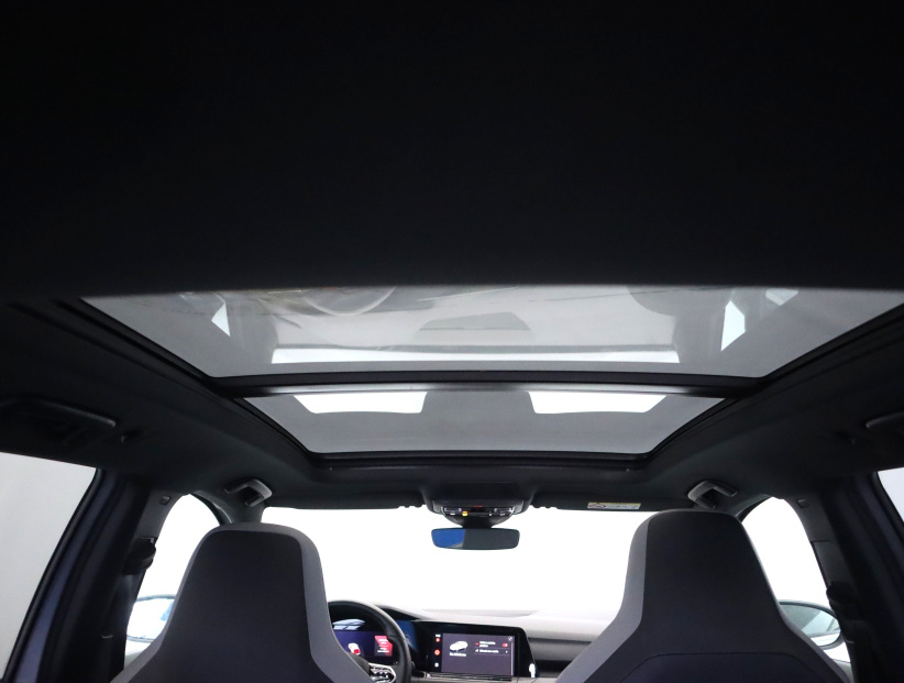 Volkswagen Golf, 2021
