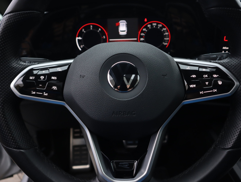 Volkswagen Golf, 2021