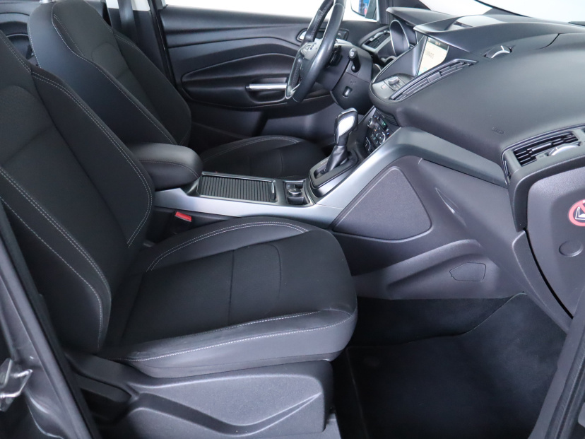 Ford Kuga, 2017