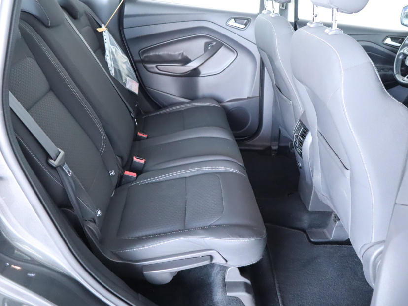 Ford Kuga, 2017