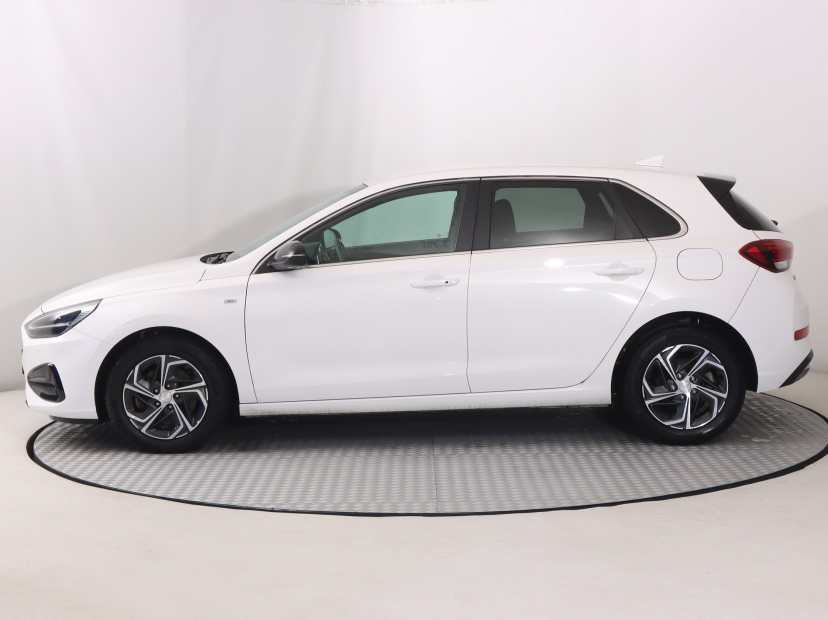 Hyundai i30, 2023