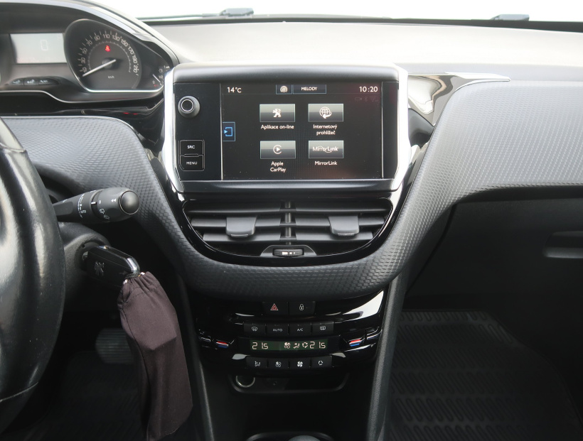 Peugeot 208, 2016