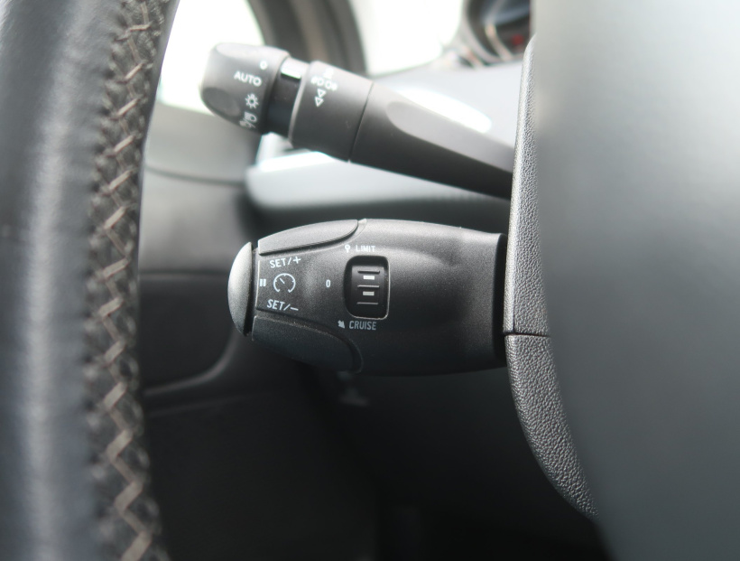 Peugeot 208, 2016
