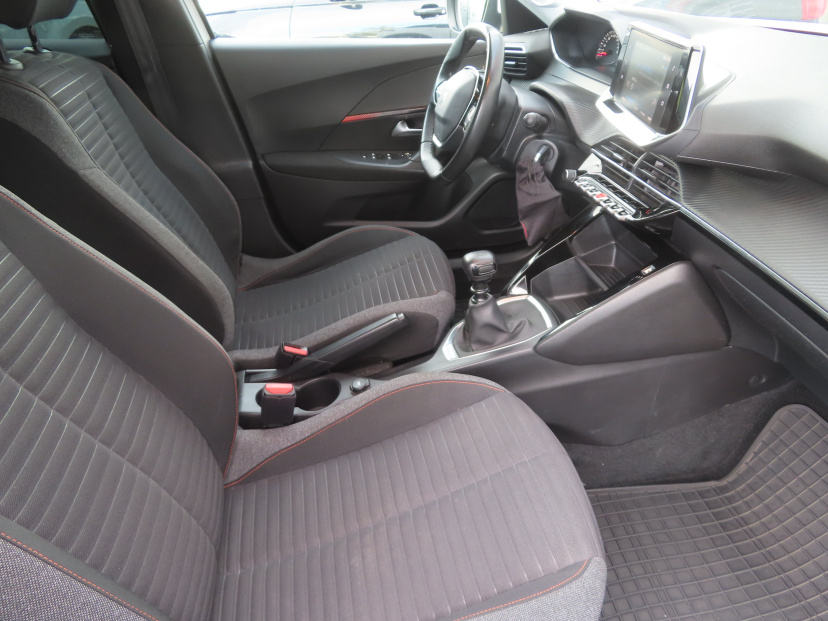 Peugeot 2008, 2020