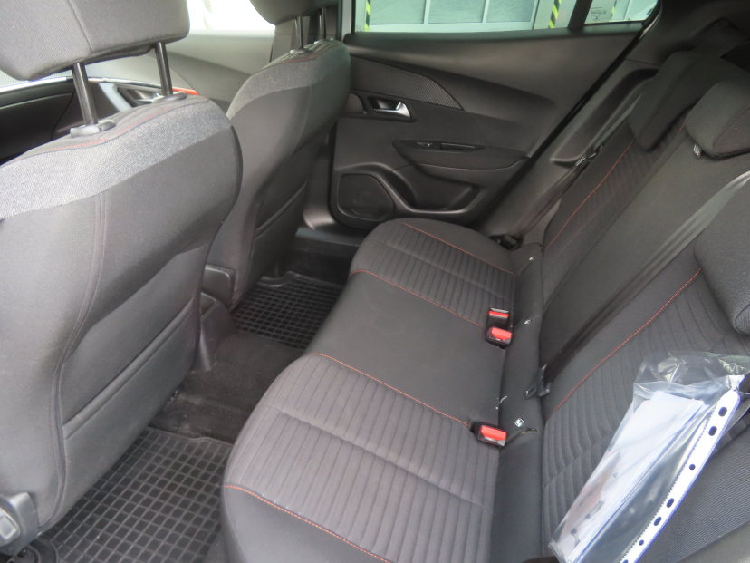 Peugeot 2008, 2020