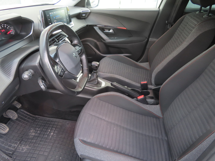 Peugeot 2008, 2020