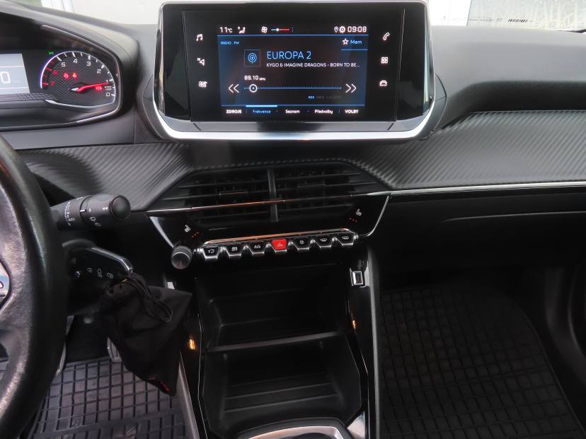 Peugeot 2008, 2020