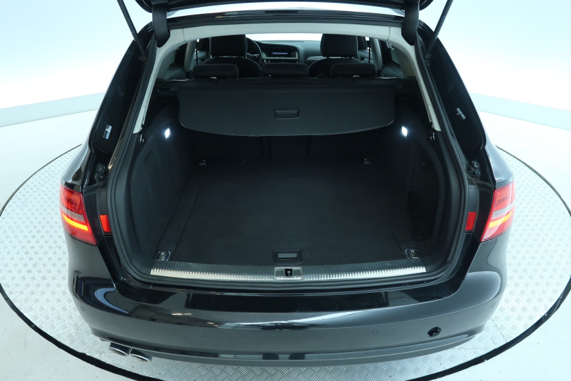 Audi A4, 2015