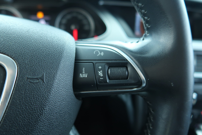 Audi A4, 2015