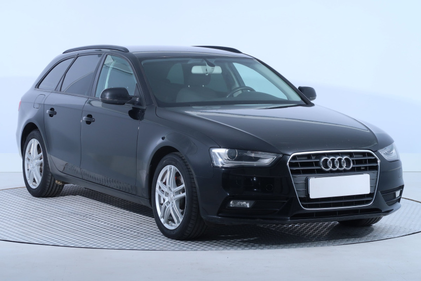 Audi A4, 2015