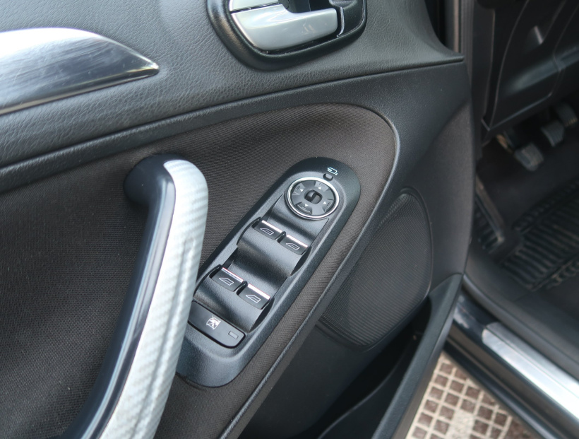 Ford S-Max, 2009