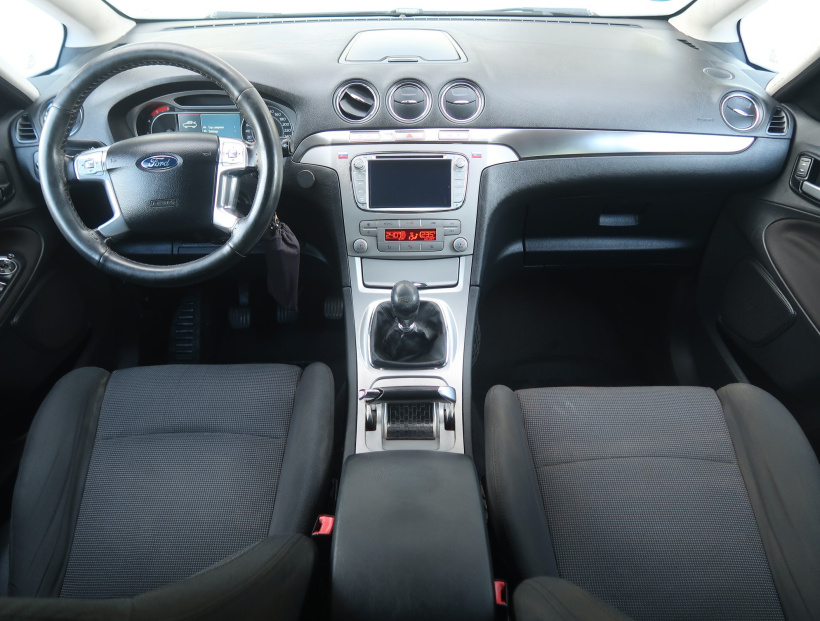 Ford S-Max, 2009