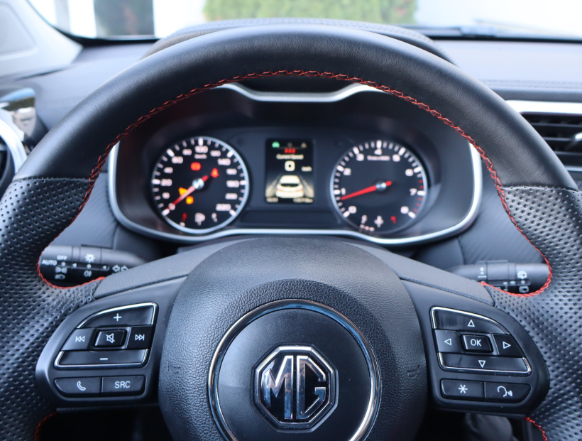 MG ZS SUV, 2024