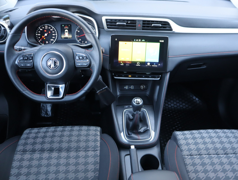 MG ZS SUV, 2024