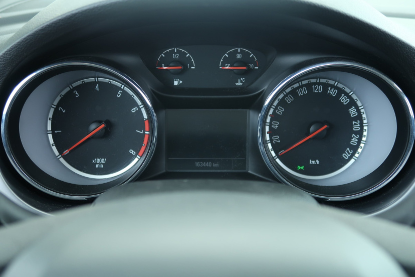 Opel Astra, 2015
