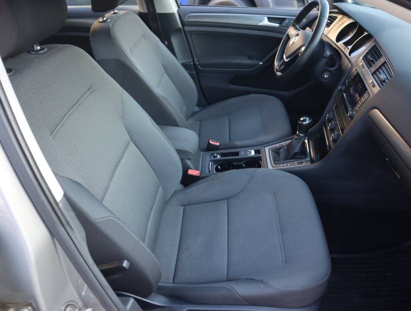 Volkswagen Golf, 2013