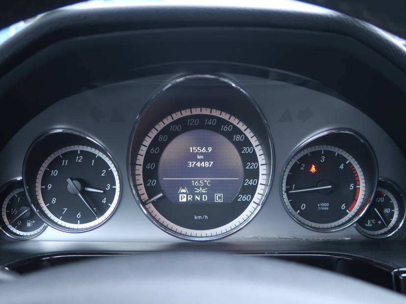 Mercedes-Benz E, 2009