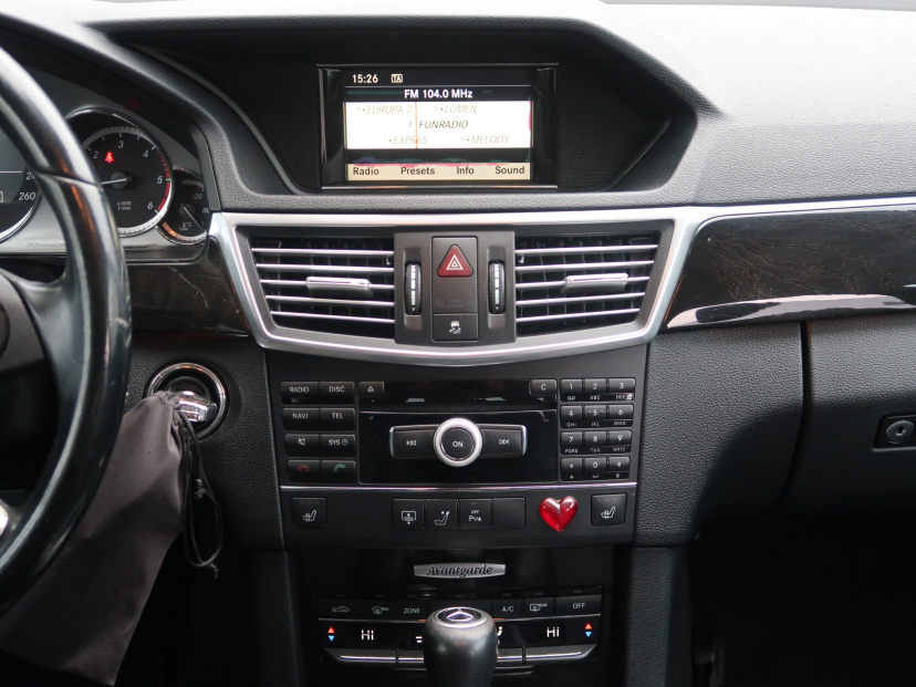 Mercedes-Benz E, 2009