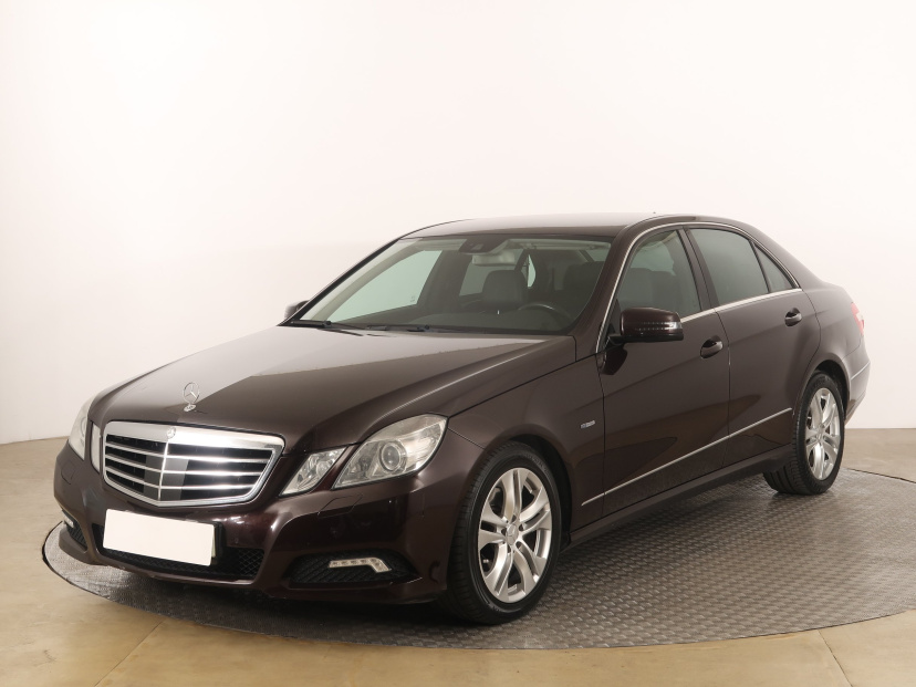 Mercedes-Benz E, 2009
