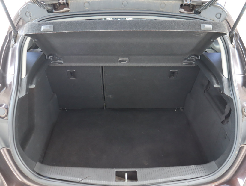 Opel Astra, 2012