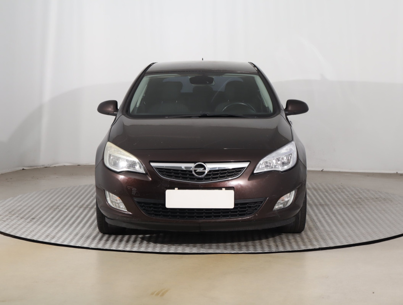 Opel Astra, 2012