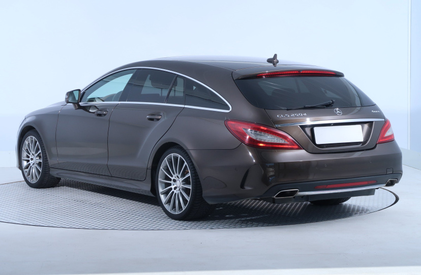 Mercedes-Benz CLS, 2015