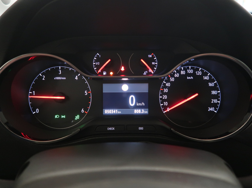 Opel Crossland, 2018
