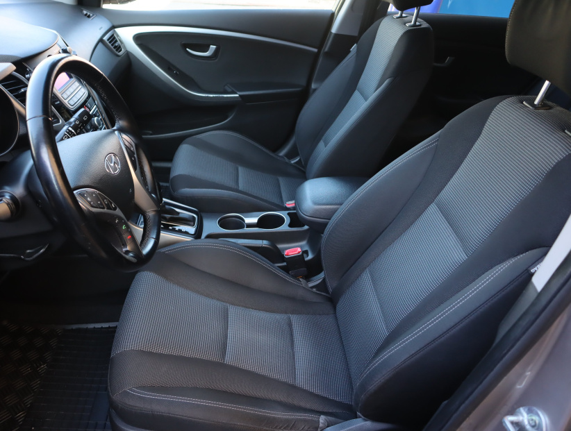 Hyundai i30, 2016