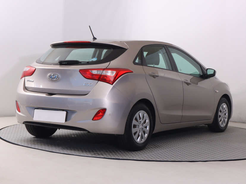 Hyundai i30, 2016