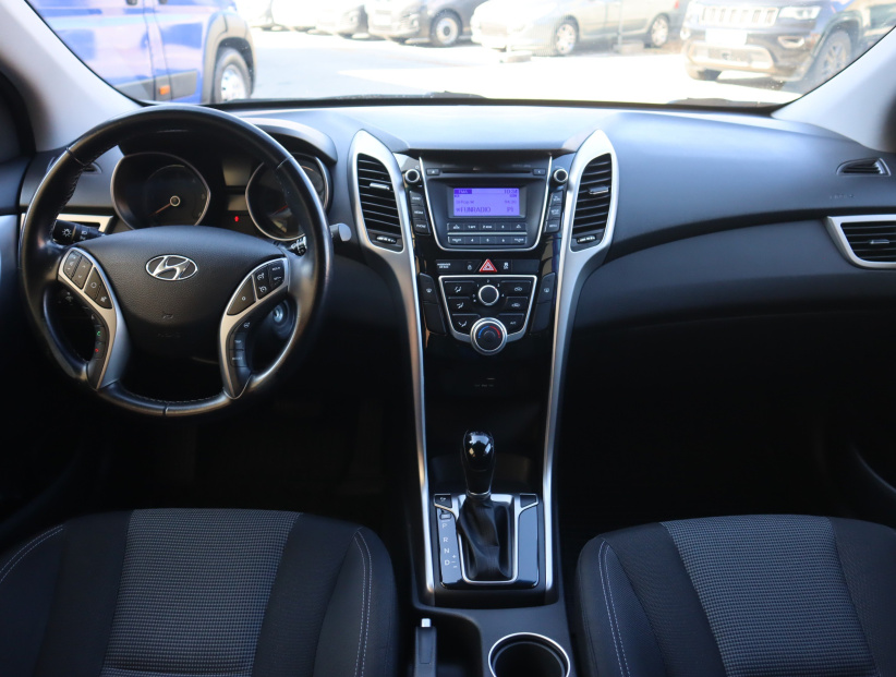 Hyundai i30, 2016