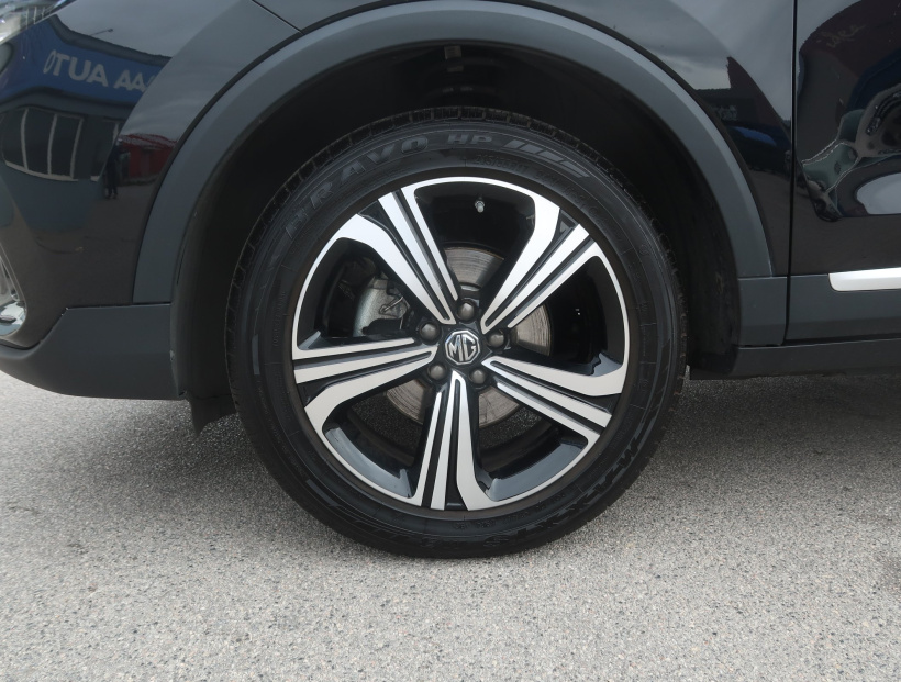 MG ZS SUV, 2025