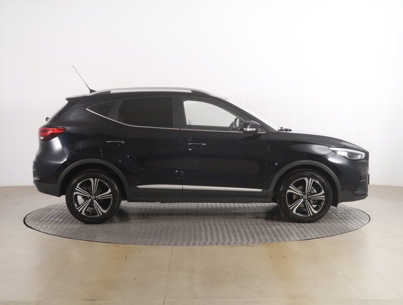 MG ZS SUV, 2025