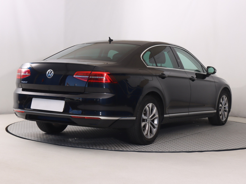 Volkswagen Passat, 2018