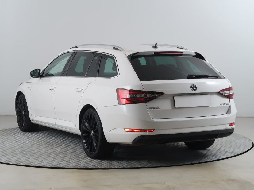 Škoda Superb, 2019