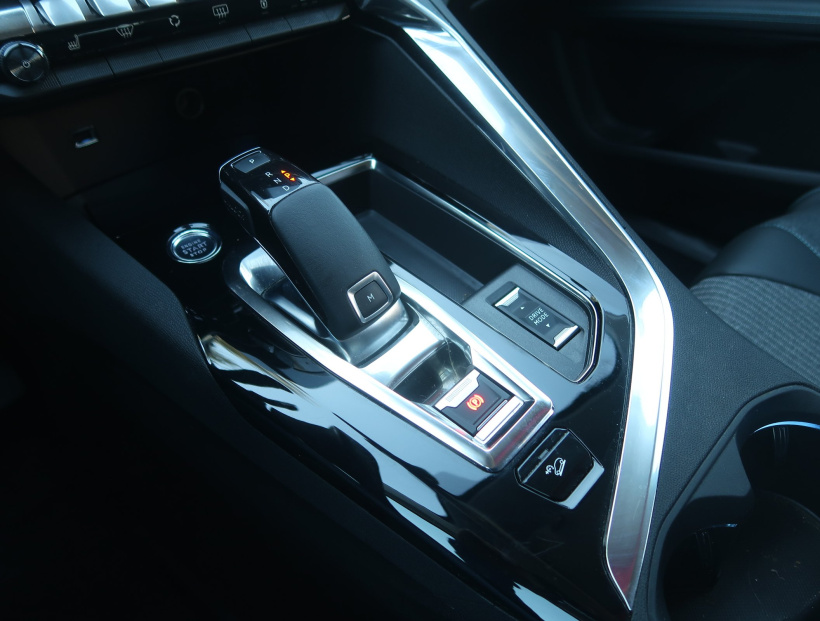 Peugeot 3008, 2021