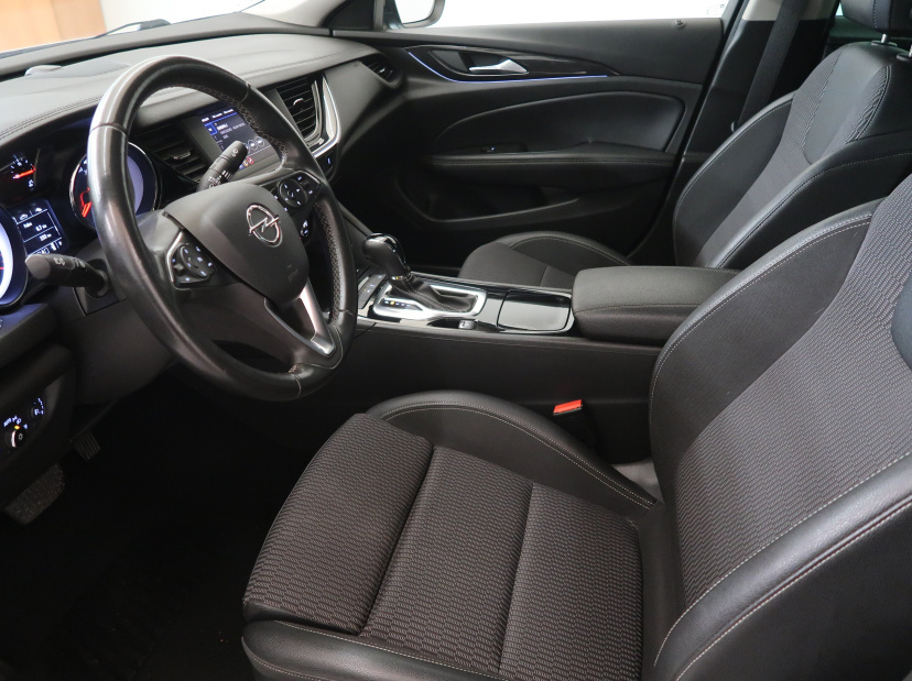 Opel Insignia, 2021