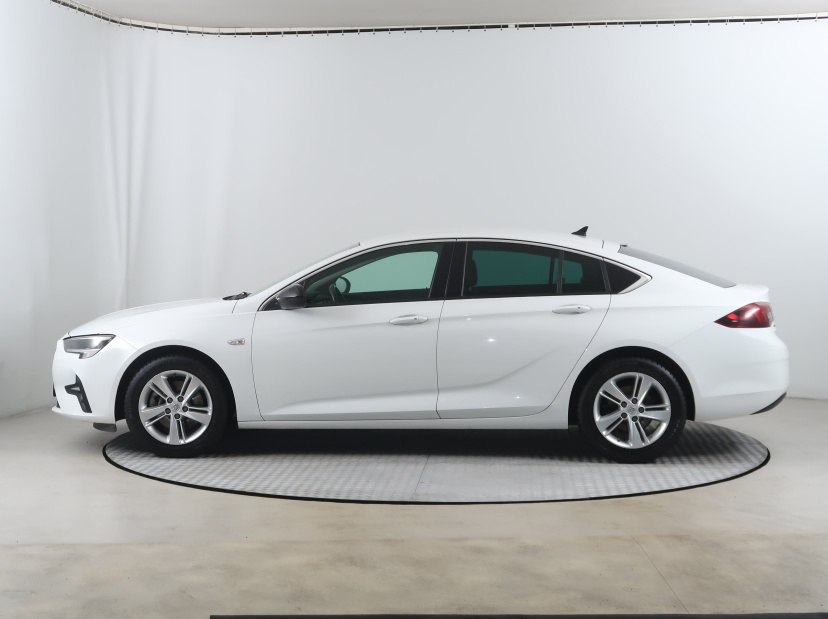 Opel Insignia, 2021