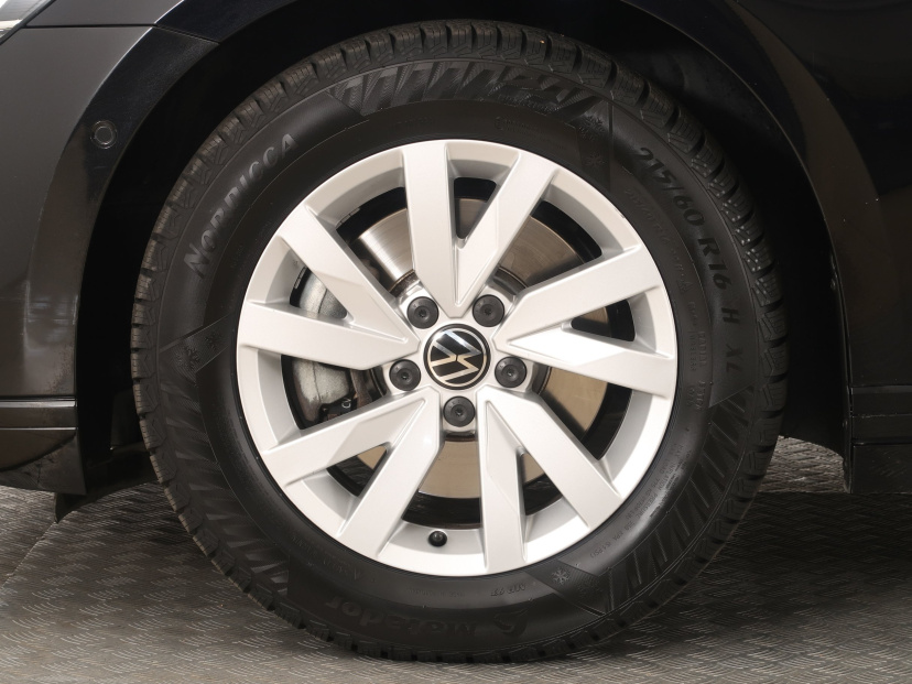 Volkswagen Passat, 2020