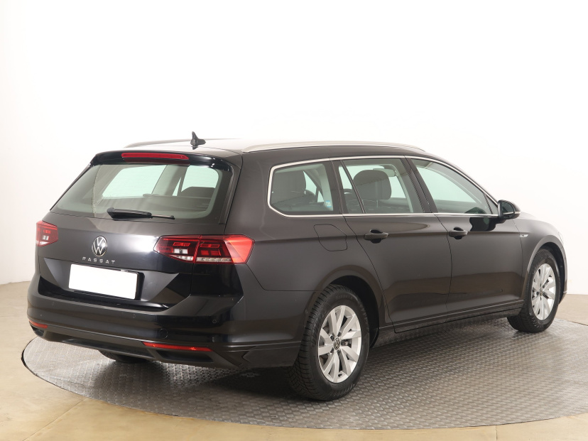 Volkswagen Passat, 2020