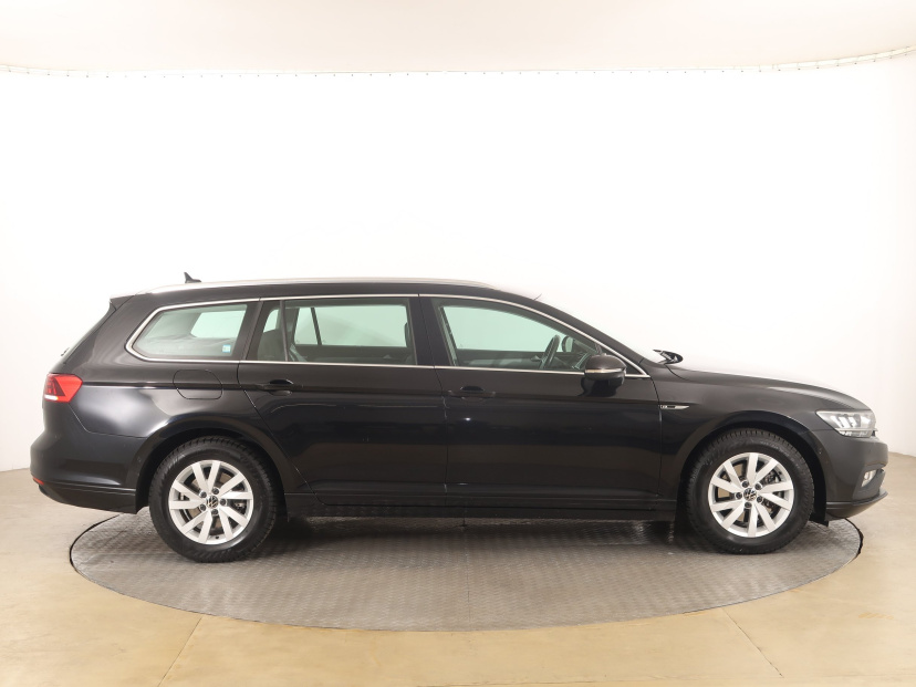 Volkswagen Passat, 2020