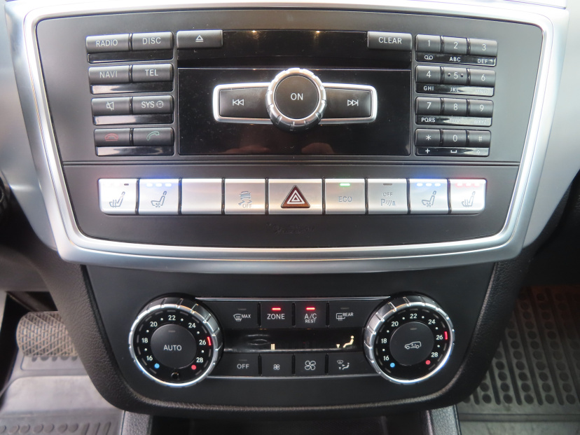 Mercedes-Benz ML, 2012