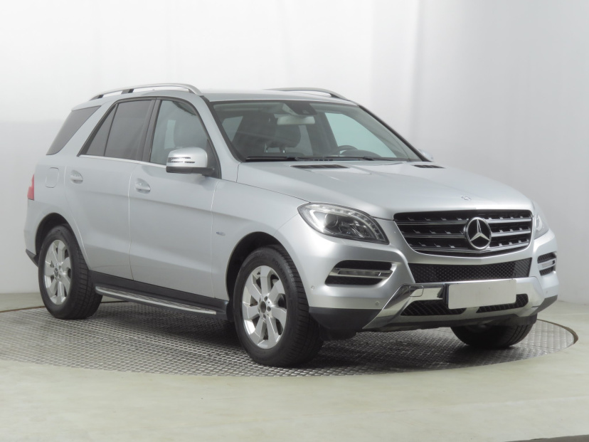 Mercedes-Benz ML, 2012