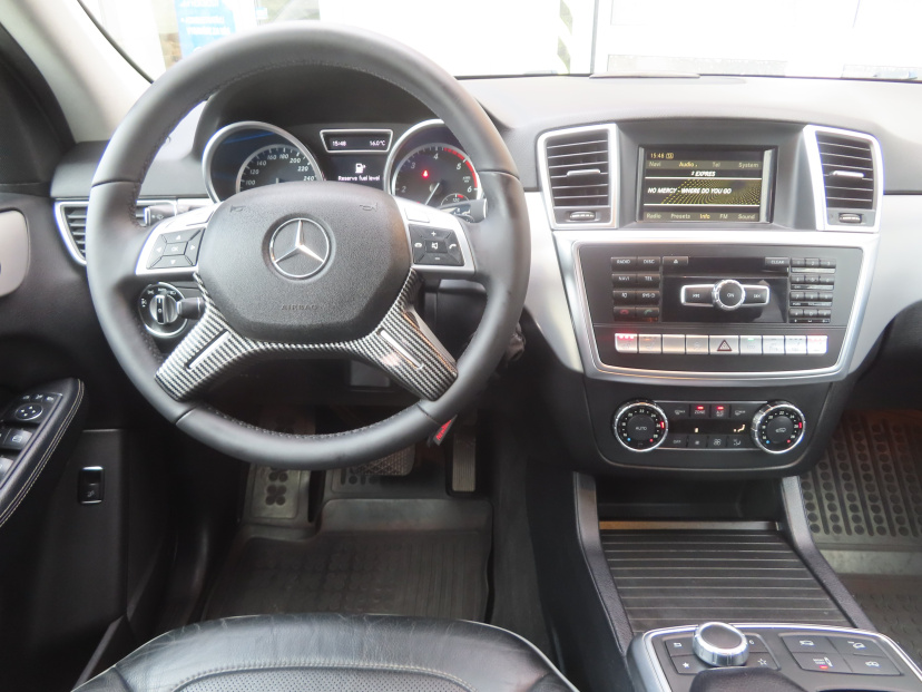 Mercedes-Benz ML, 2012